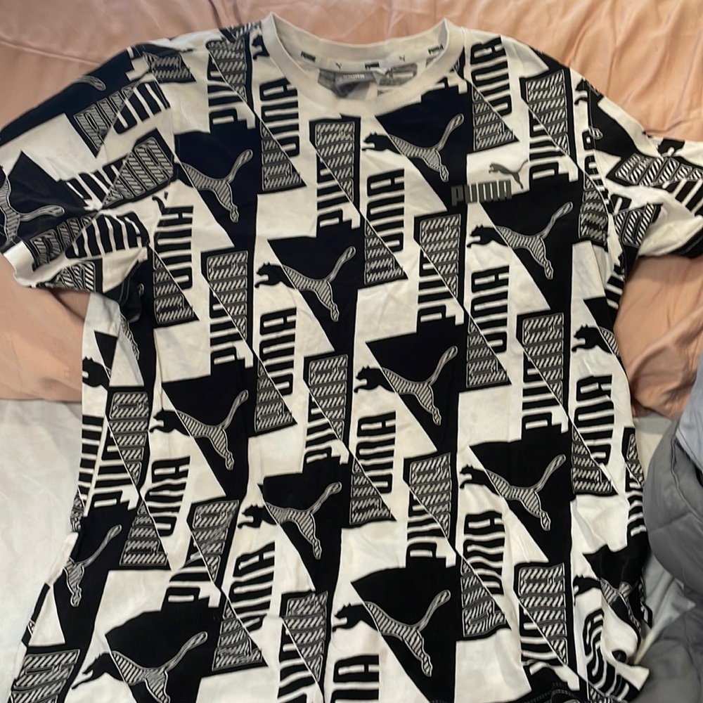 Men’s Puma tshirt